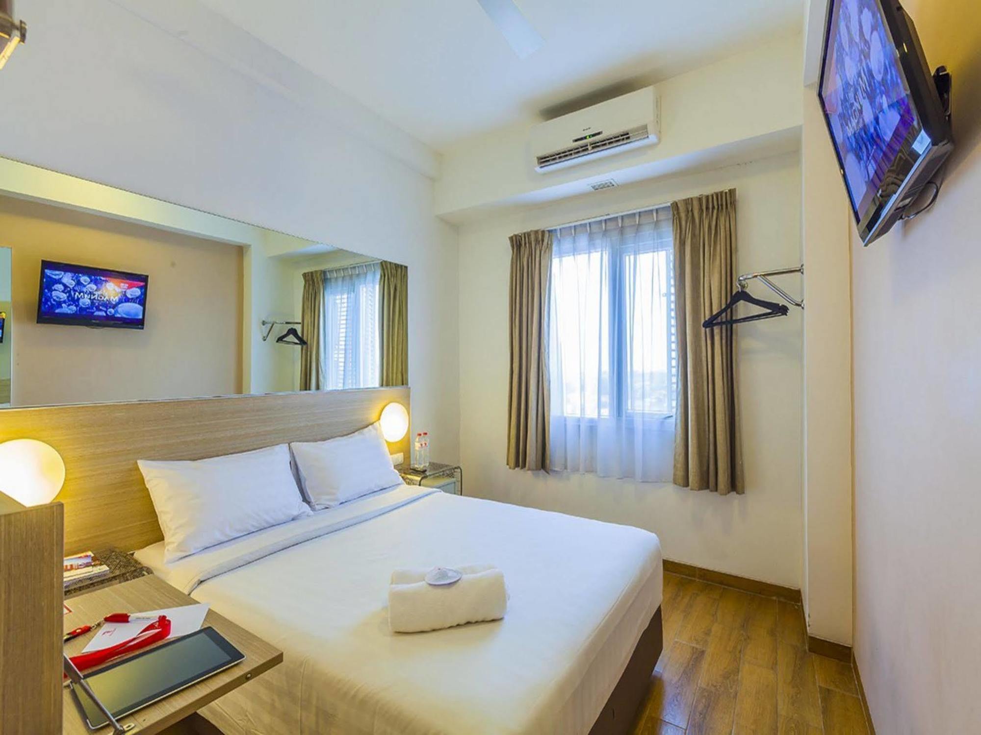 Monoloog Hotel Bekasi Dış mekan fotoğraf